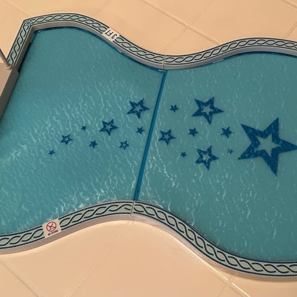 American Girl Pool - Picture 6 of 8